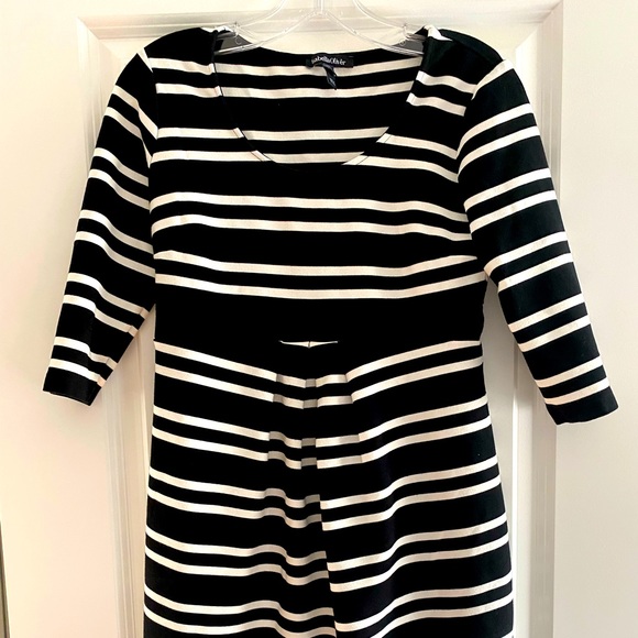 Isabella Oliver - Size 2 - Maternity Dress - Picture 1 of 1